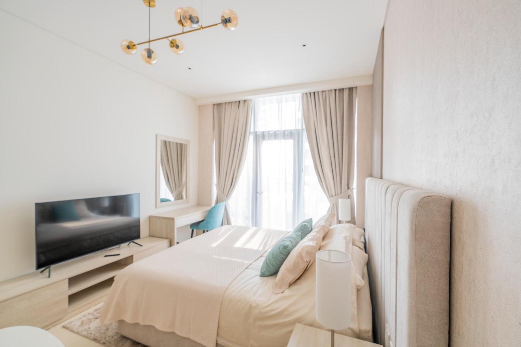 Studio With Pool And Private Beach Access On Palm Jumeirah Дубай Экстерьер фото